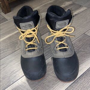 NorthFace Shellista IV Shorty Winter Boots